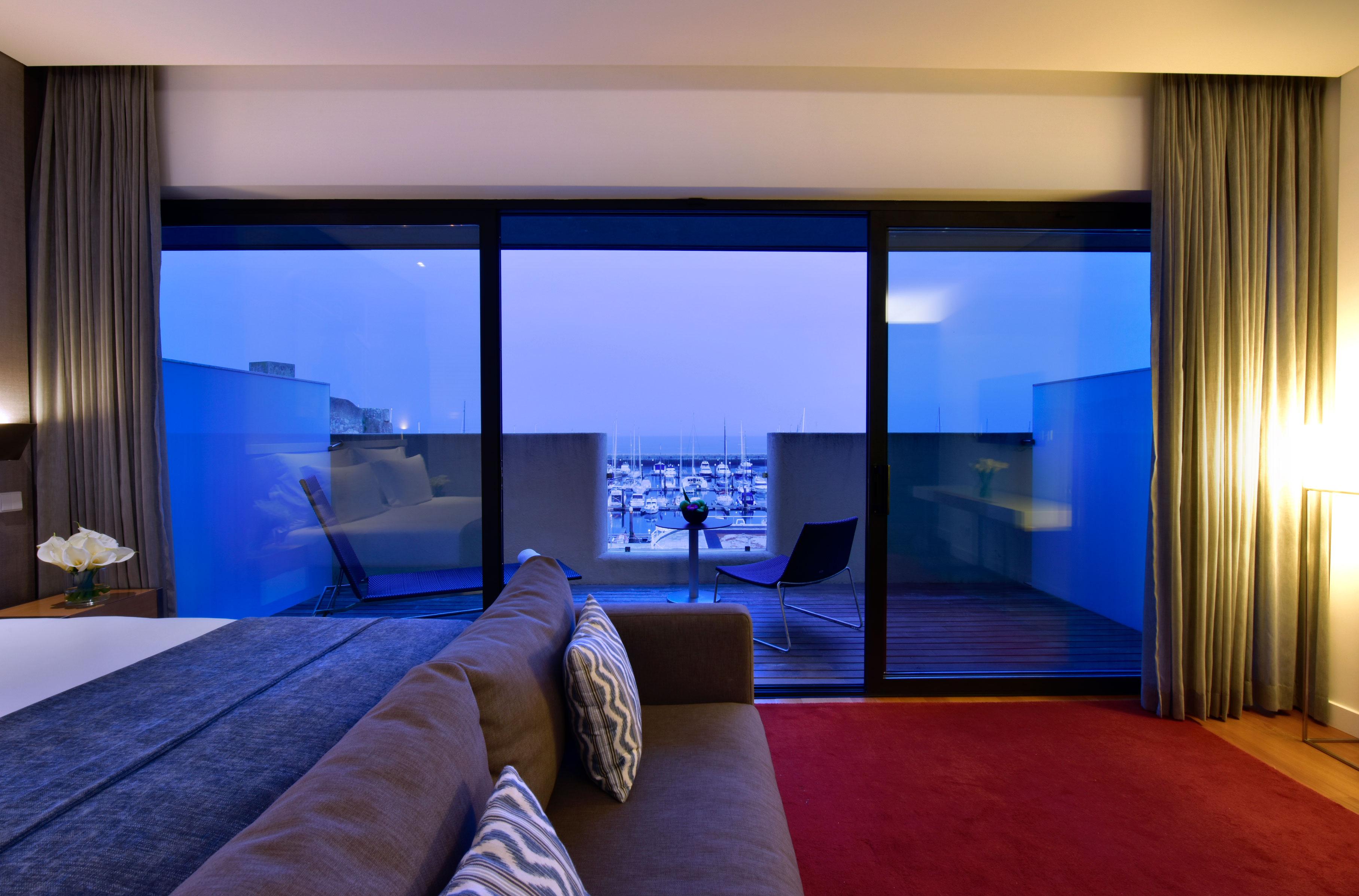 Pestana Cidadela Cascais - Pousada & Art District Ngoại thất bức ảnh A suite at the hotel