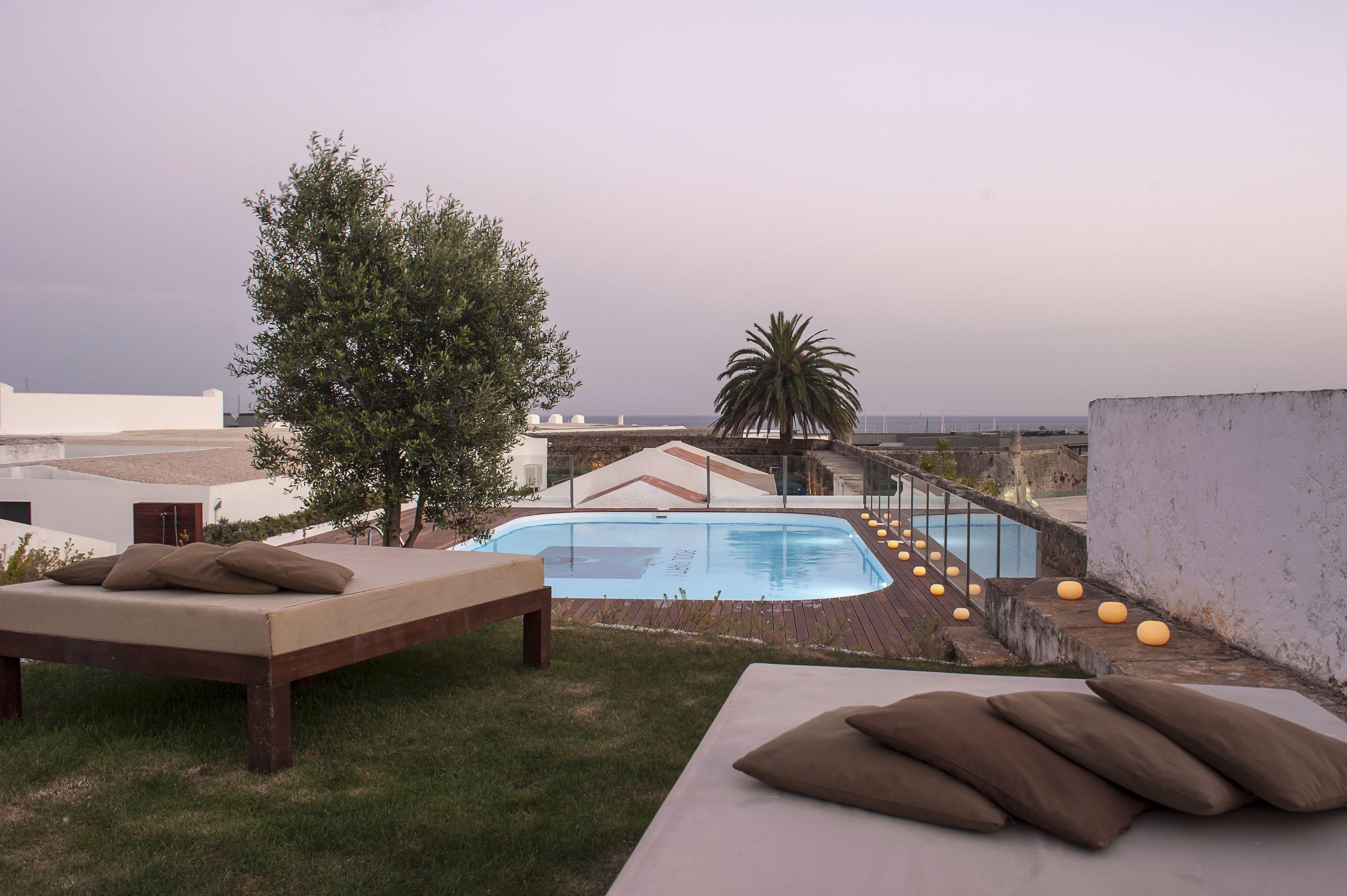Pestana Cidadela Cascais - Pousada & Art District Ngoại thất bức ảnh The hotel's rooftop pool