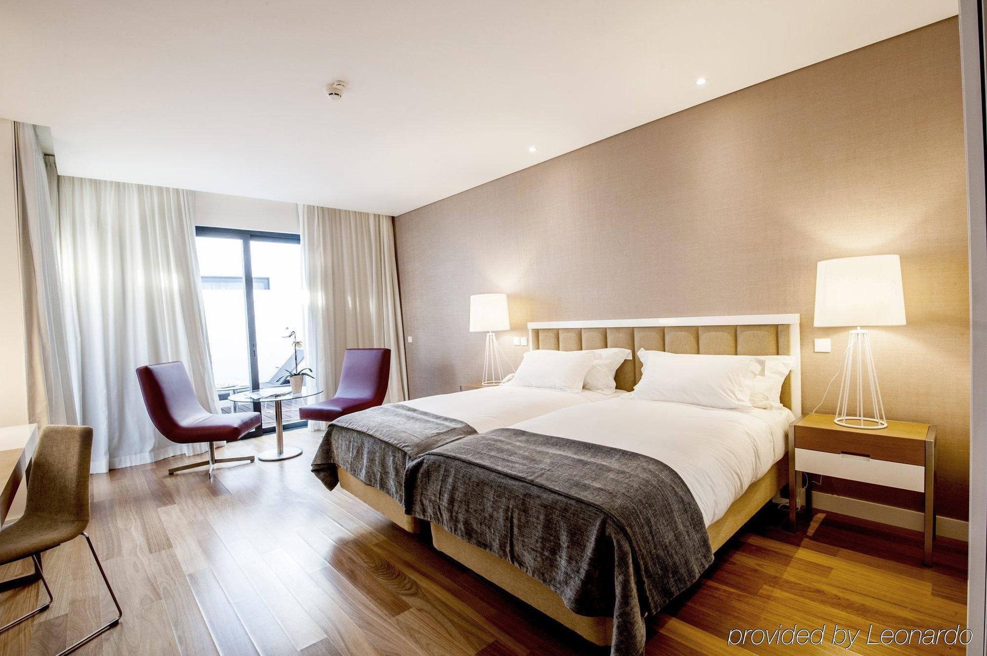 Pestana Cidadela Cascais - Pousada & Art District Phòng bức ảnh A room at the hotel